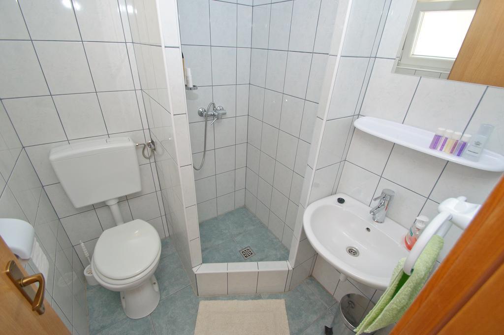 Holiday Home Villa Venta โตรกีร์ ห้อง รูปภาพ