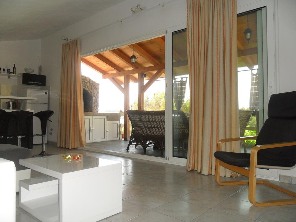 Holiday Home Villa Venta โตรกีร์ ภายนอก รูปภาพ
